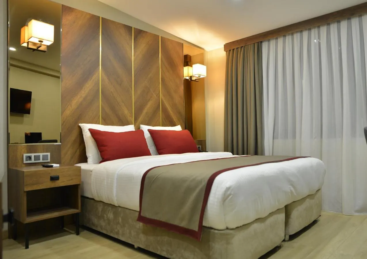 Celine Hotel Taxim Istanboel 3*,