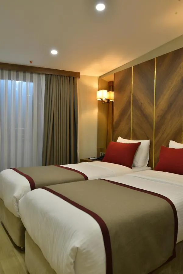 Celine Hotel Taxim Istanboel 3*,