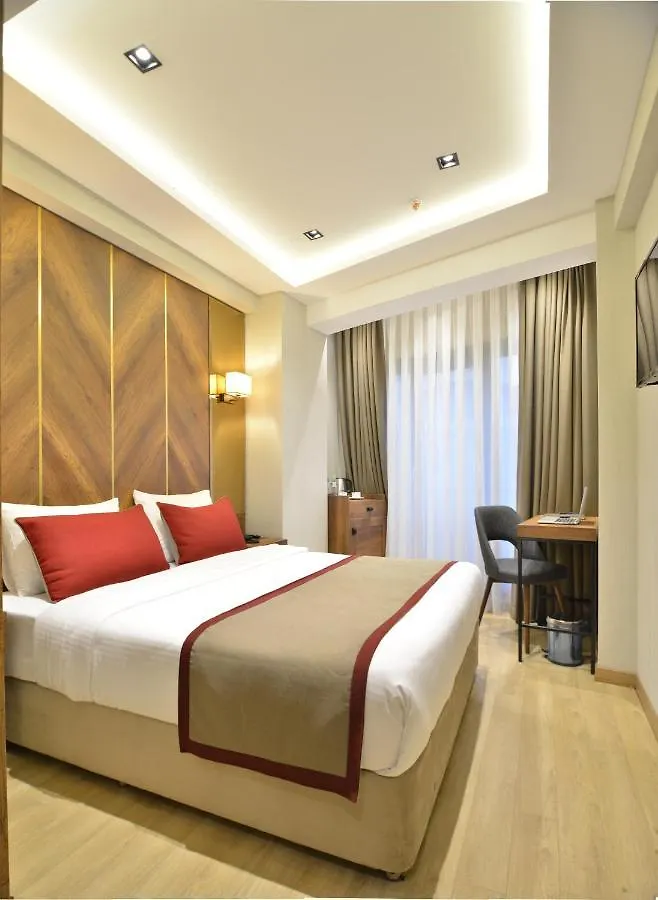Celine Hotel Taxim Istanboel